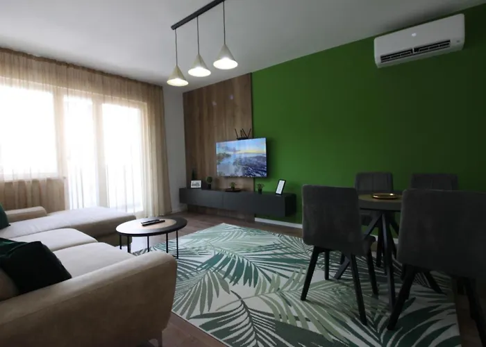 Cosmopolitan Apartment