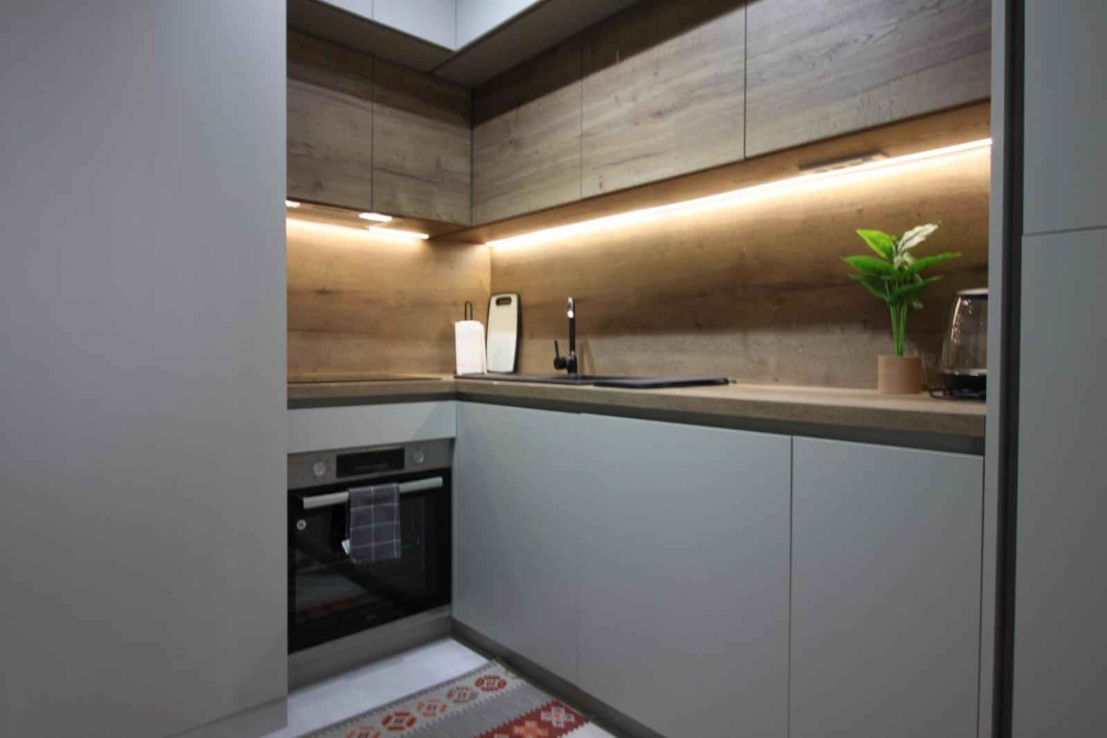 Cosmopolitan Apartma *